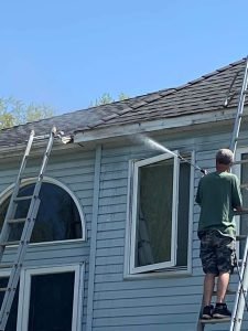 Eavestrough Cleaning